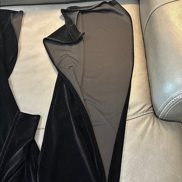 Tiger Mist Black Velvet One-Shoulder Top and Pants Set. Attached set. Size S. - Picture 7 of 7